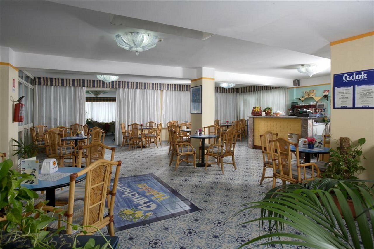 Апартаменти Baia Degli Dei Джардіні-Наксос Екстер'єр фото